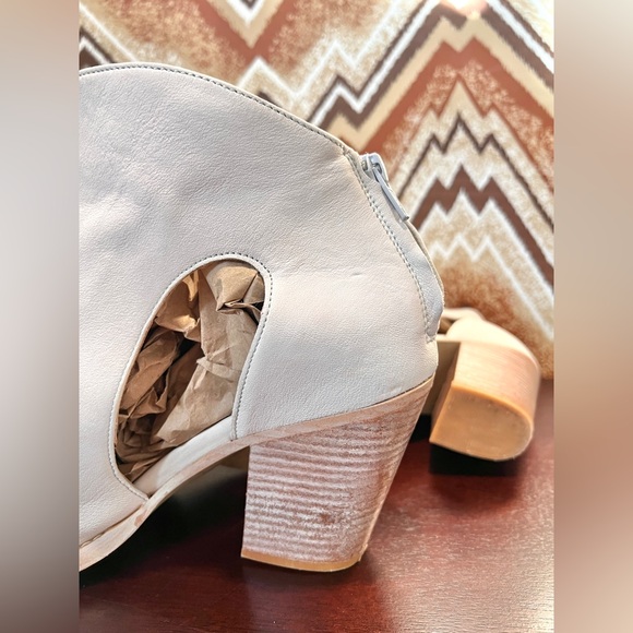 Free People Suede Leather Cutout Ankle Boots Size 9.5 Western Coastal Cowgirl - Picture 9 of 16